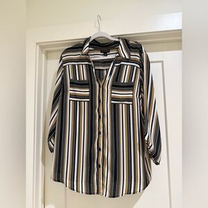 I.N Studio Buttoned Blouse